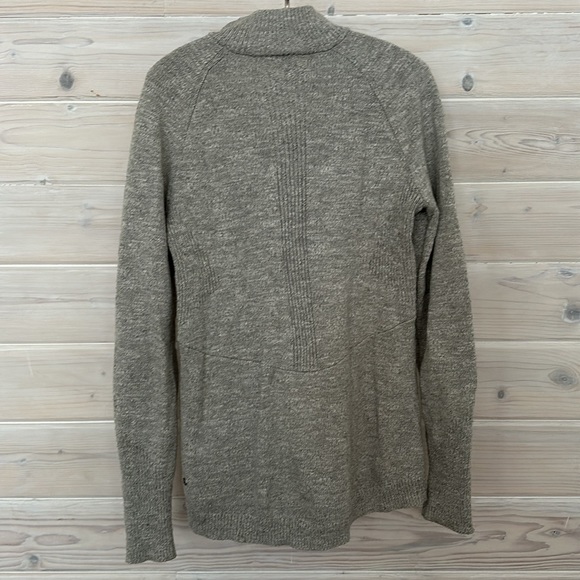 Lululemon Summit Strode Sweater - Picture 4 of 7